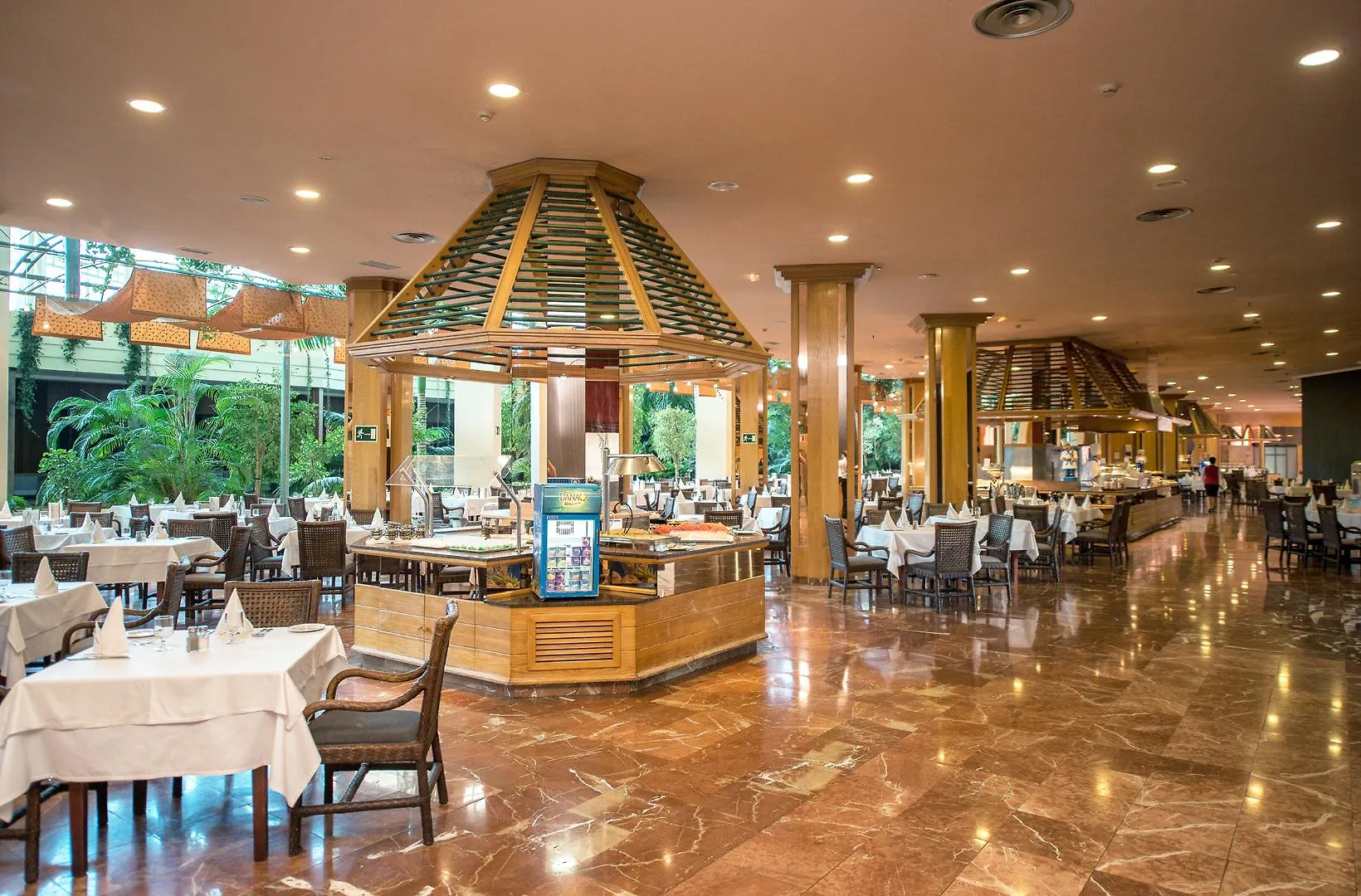 Beatriz Costa & Spa Costa Teguise